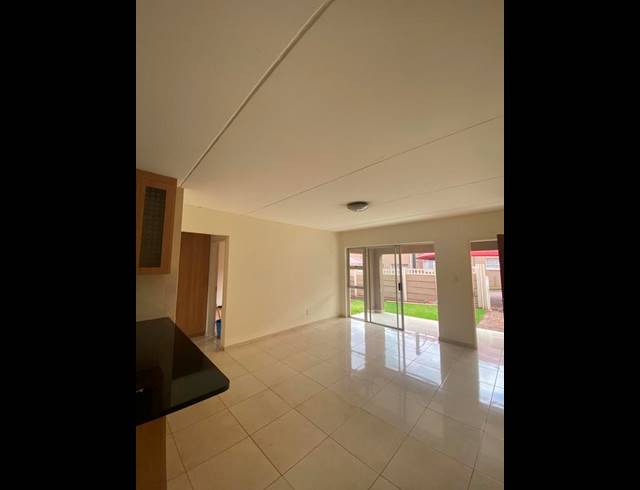 2 BEDROOM PROPERTY TO RENT IN VORNA VALLEY